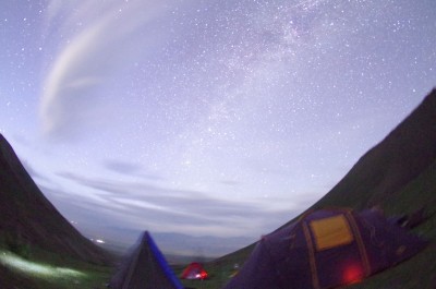 キャンプ地の夜空